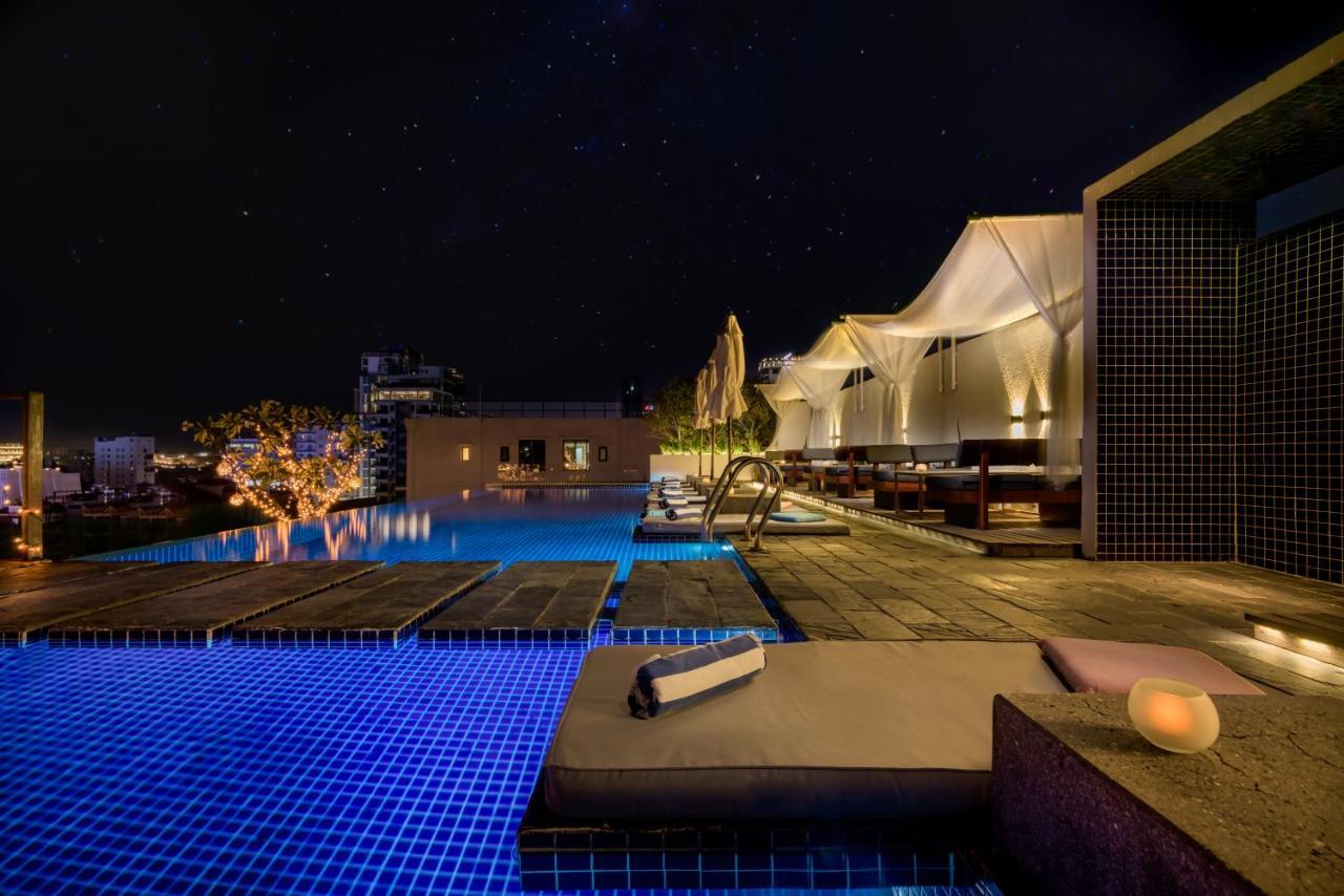 Patio Hotel & Urban Resort Phnom Penh Bagian luar foto